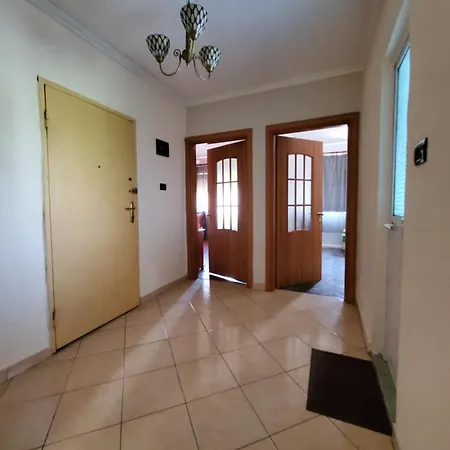 Whole Apartment Center Of Tirana Air Conditioned Apartament